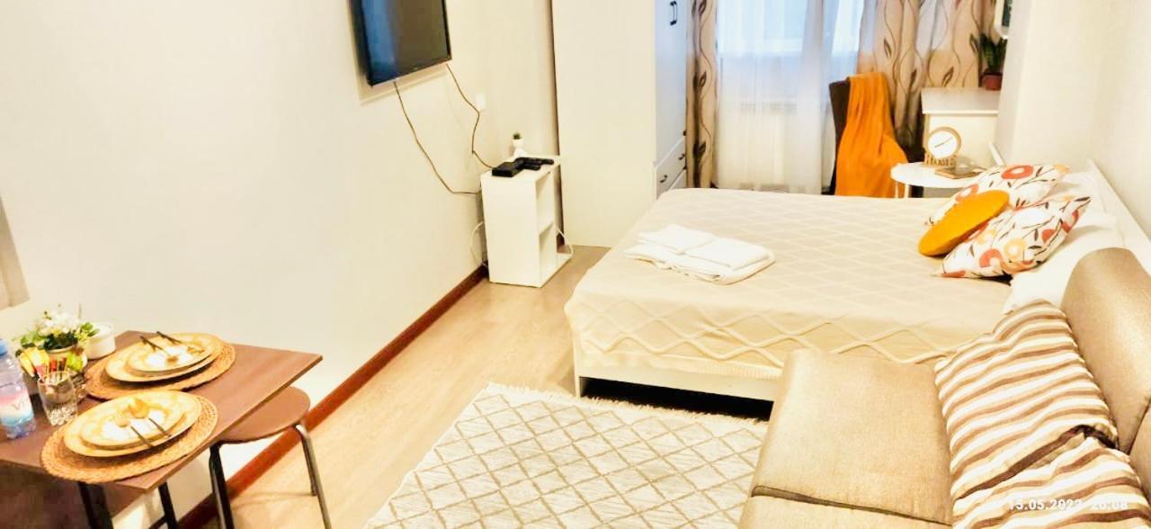 Like Home Apartments Timiryazev Street Almaty Ngoại thất bức ảnh