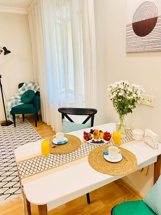 Like Home Apartments Timiryazev Street Almaty Ngoại thất bức ảnh